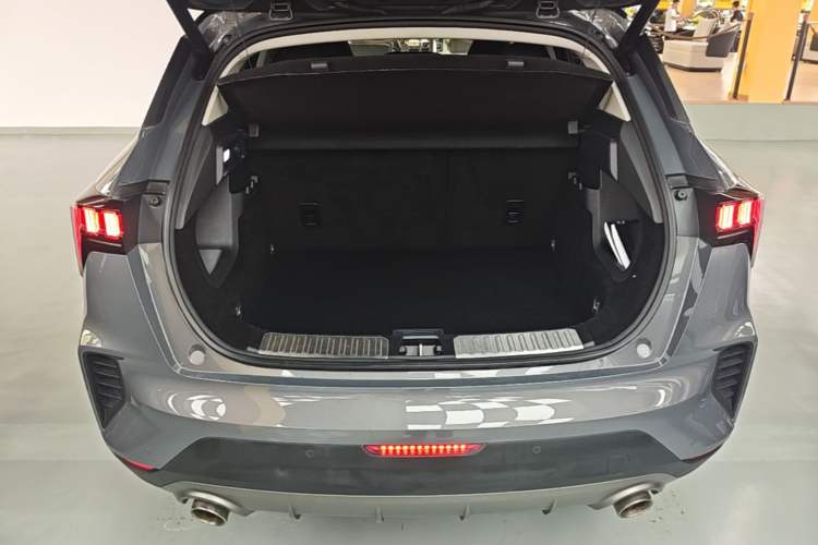 Used Lynk & Co 06 2020 1.5T YAO Halo Trunk