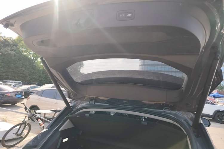 Used Lynk & Co 06 2020 1.5T YAO Halo Trunk
