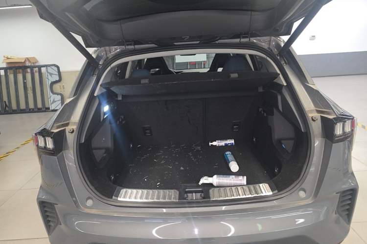Used Lynk & Co 06 2020 1.5T YAO Halo Trunk