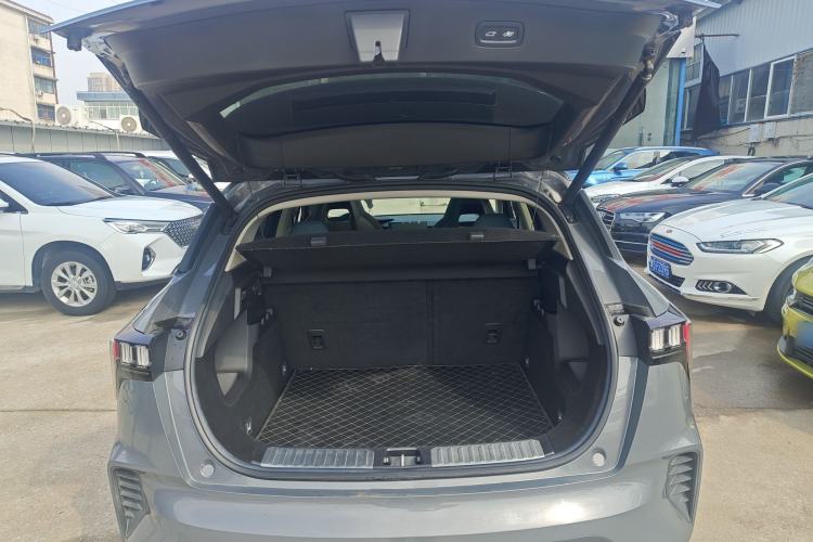 Used Lynk & Co 06 2020 1.5T YAO Halo Trunk