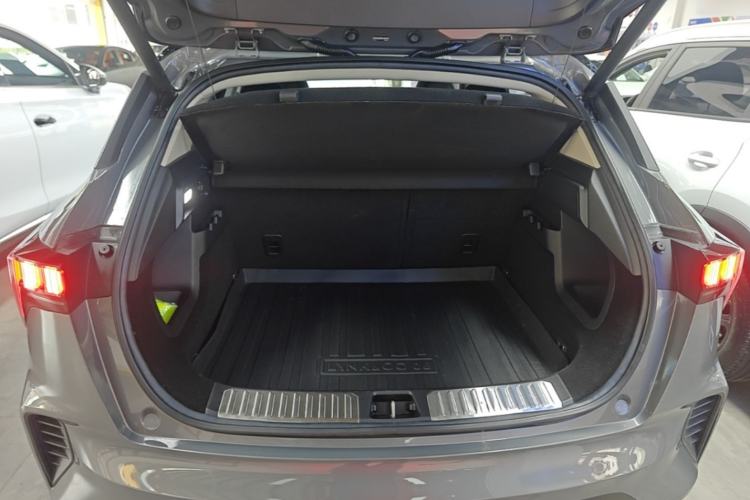Used Lynk & Co 06 2020 1.5T YAO Halo Trunk