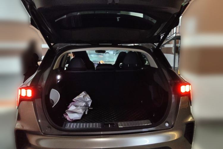 Used Lynk & Co 06 2020 1.5T YAO Halo Trunk