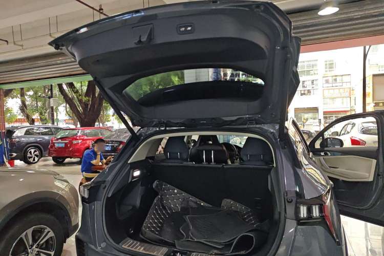 Used Lynk & Co 06 2020 1.5T YAO Halo Trunk
