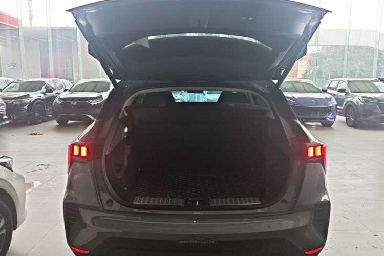 Used Lynk & Co 06 2020 1.5T YAO Halo Trunk