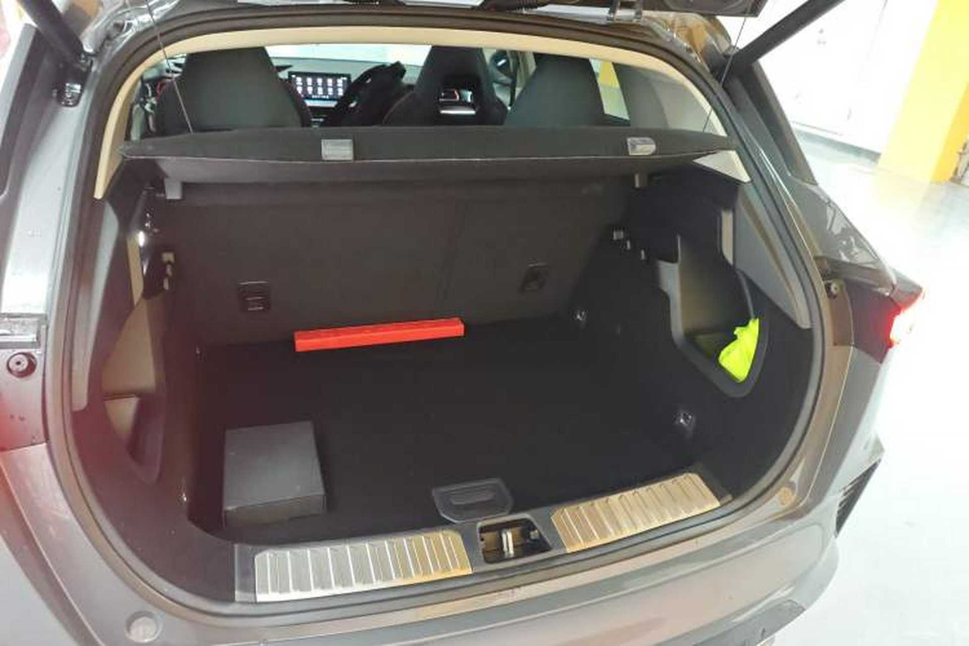 Used Lynk & Co 06 2020 1.5T YAO Halo Trunk