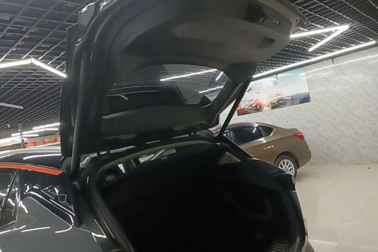 Used Lynk & Co 06 2020 1.5T YAO Halo Trunk