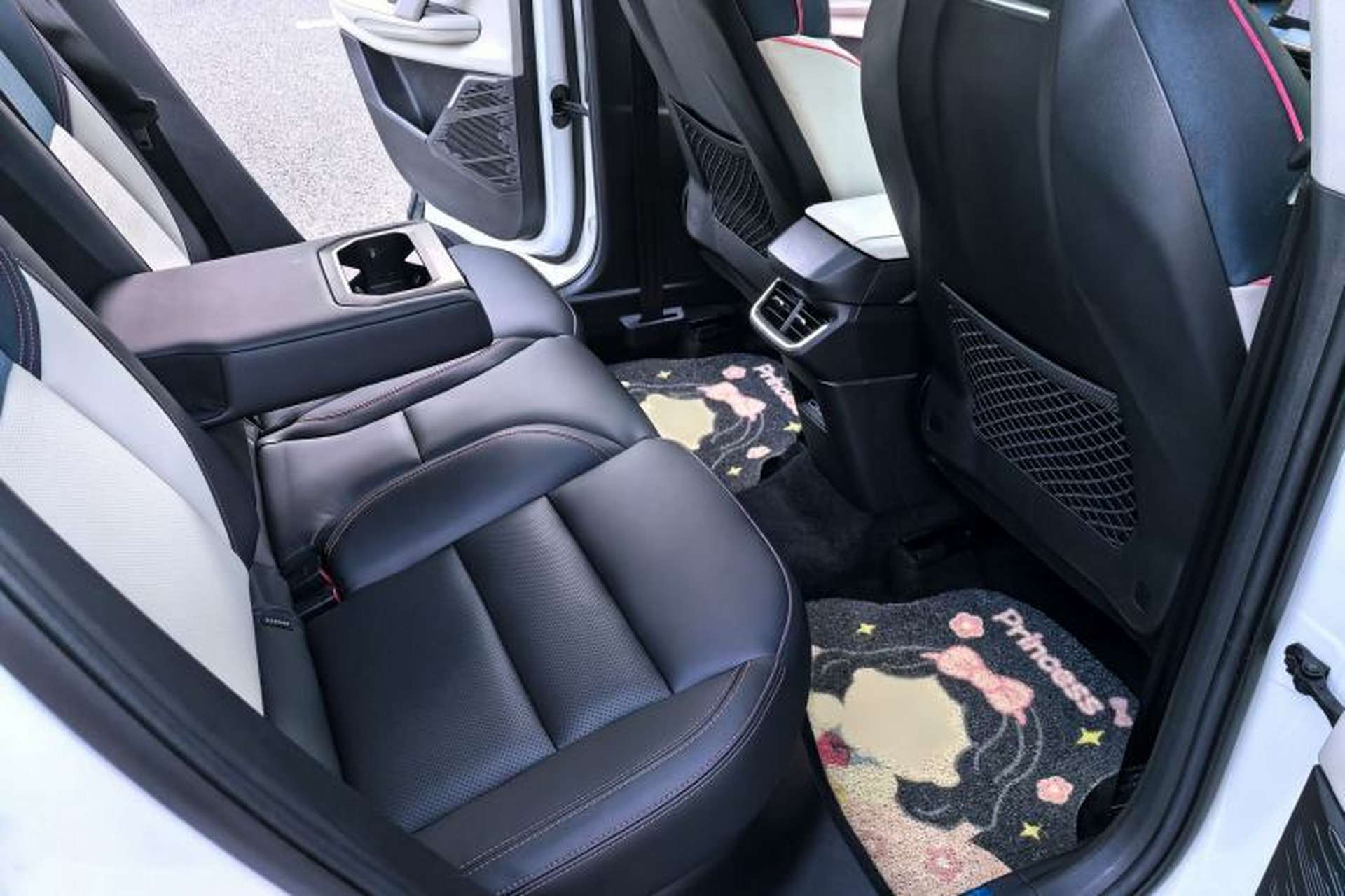 Used Lynk & Co 06 2020 1.5T YAO Halo Interior 3