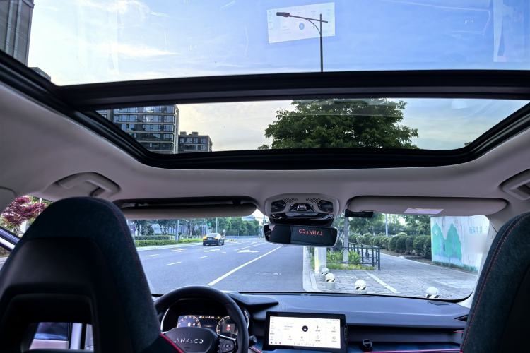 Used Lynk & Co 06 2020 1.5T YAO Halo Interior 9