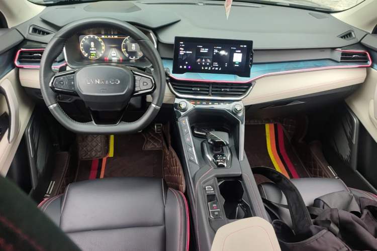 Used Lynk & Co 06 2020 1.5T YAO Halo Center Console