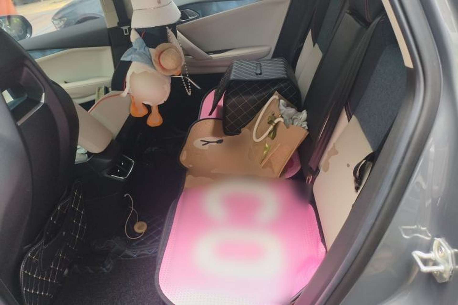 Used Lynk & Co 06 2020 1.5T YAO Halo Left Rear Seat