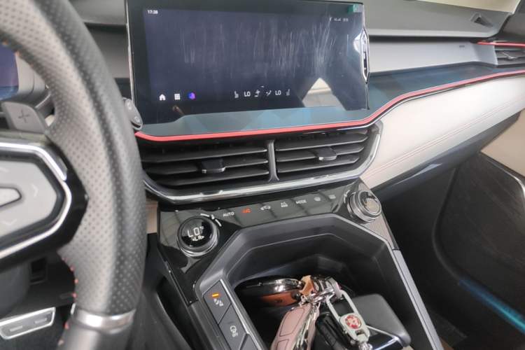 Used Lynk & Co 06 2020 1.5T YAO Halo Audio And AC Panel
