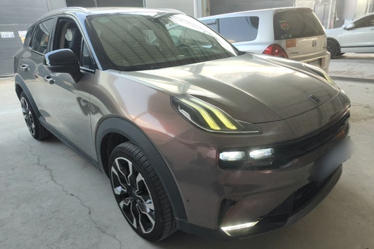 Used Lynk & Co 06 2020 1.5T YAO Halo Front Right 45 Deg