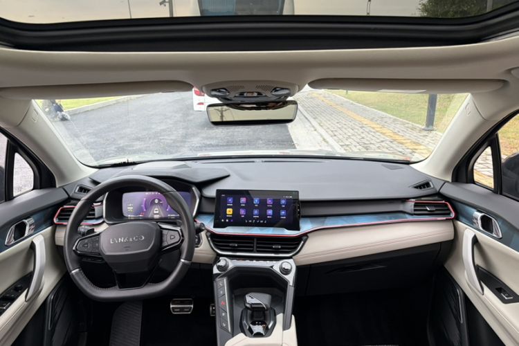 Used Lynk & Co 06 2020 1.5T YAO Halo Interior 12