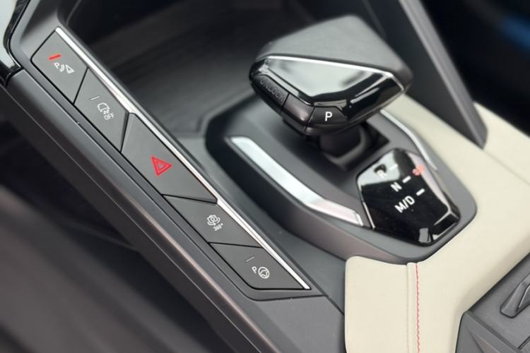 Used Lynk & Co 06 2020 1.5T YAO Halo Interior 9