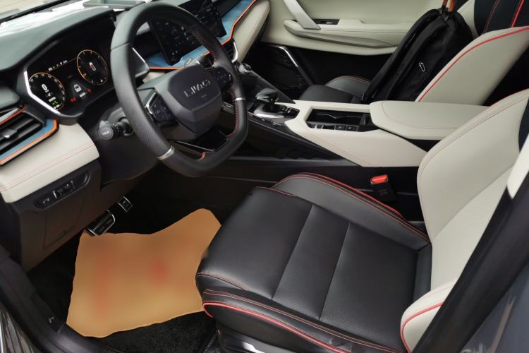 Used Lynk & Co 06 2020 1.5T YAO Halo Left Front Seat