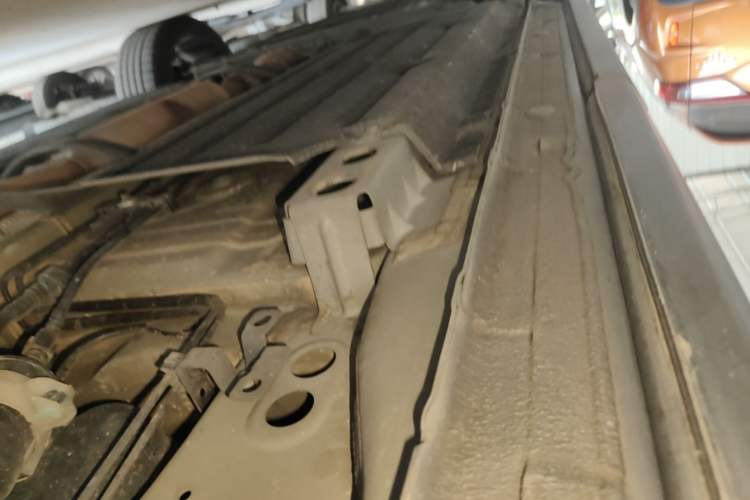 Used Lynk & Co 06 2020 1.5T YAO Halo Left Side Sill