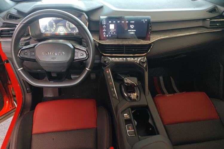 Used Lynk & Co 06 2020 1.5T JinPro model Interior 2