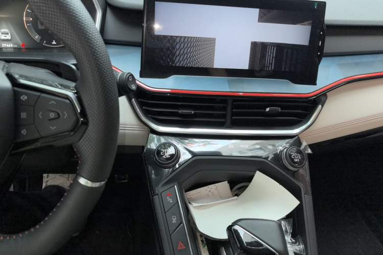 Used Lynk & Co 06 2020 1.5T YAO Halo Audio And AC Panel