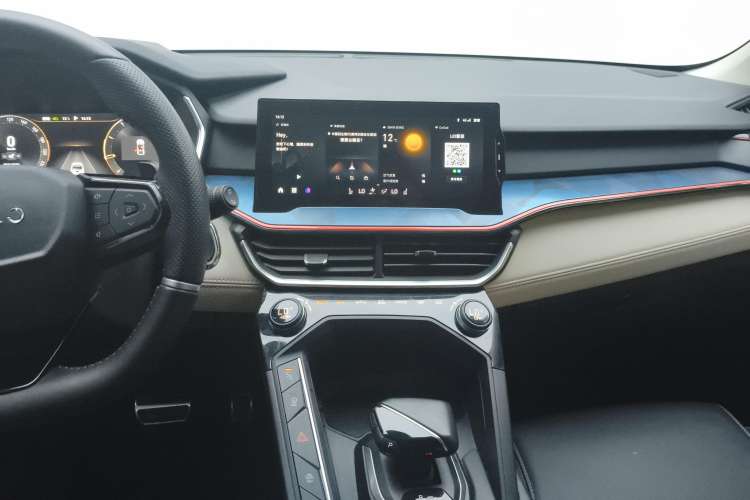 Used Lynk & Co 06 2020 1.5T YAO Halo Audio And AC Panel