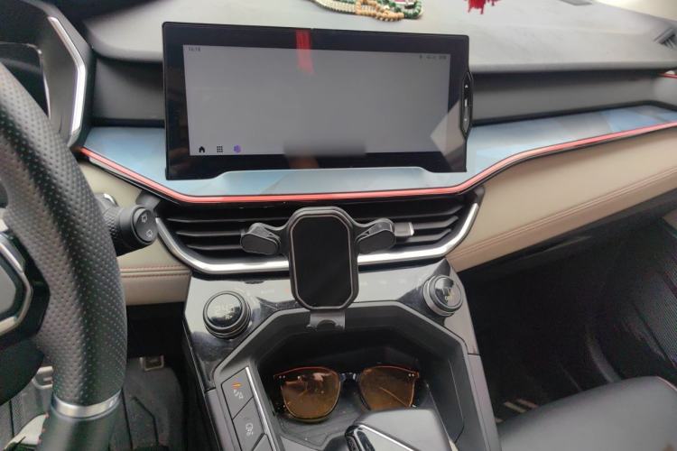 Used Lynk & Co 06 2020 1.5T YAO Halo Audio And AC Panel