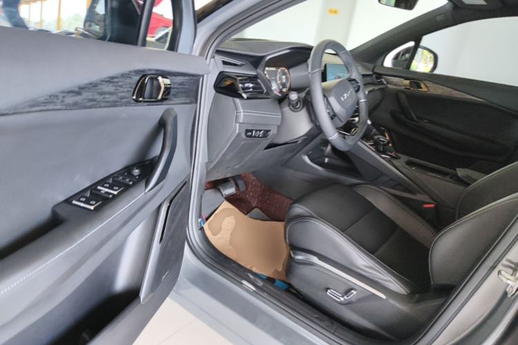 Used Lynk & Co 06 2020 1.5T JinPro model Driver Seat
