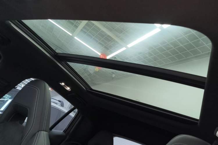 Used Lynk & Co 06 2020 1.5T JinPro model Headliner