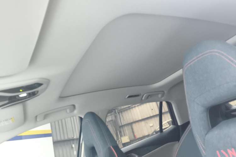 Used Lynk & Co 06 2020 1.5T YAO Halo Headliner