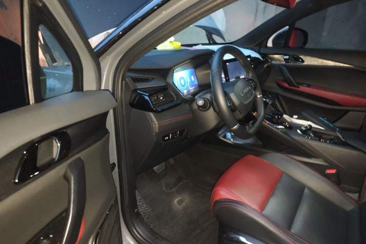 Used Lynk & Co 06 2020 1.5T JinPro model Interior 3
