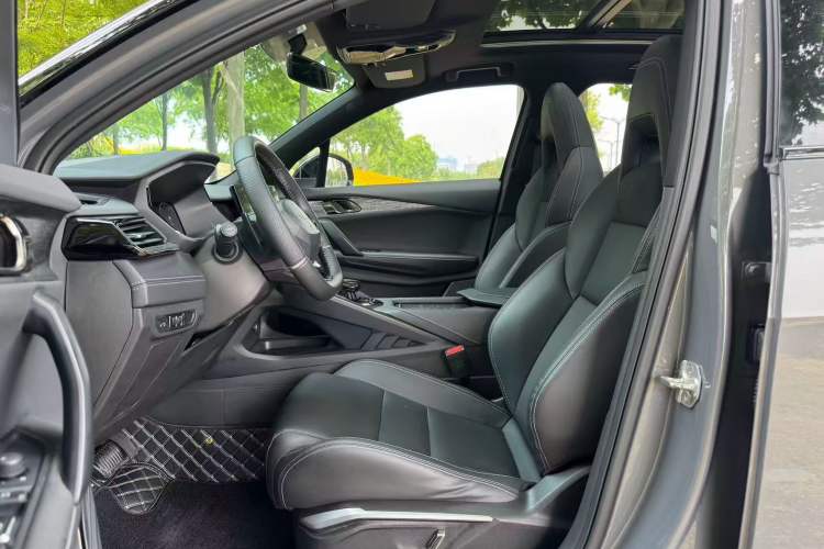 Used Lynk & Co 06 2020 1.5T JinPro model Interior 4
