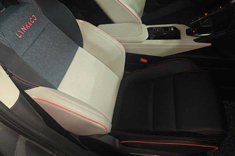 Used Lynk & Co 06 2020 1.5T YAO Halo Right Front Seat