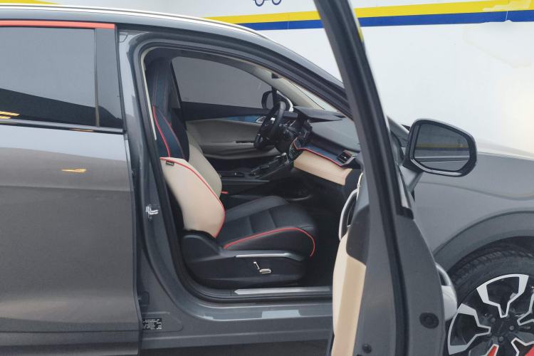 Used Lynk & Co 06 2020 1.5T YAO Halo Right Front Seat