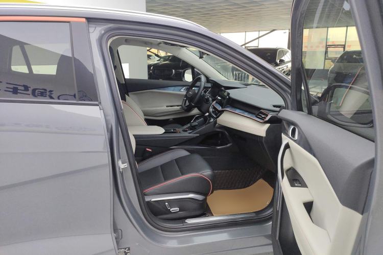 Used Lynk & Co 06 2020 1.5T YAO Halo Right Front Seat