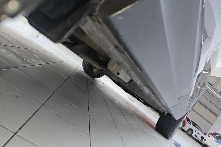 Used Lynk & Co 06 2020 1.5T YAO Halo Right Side Sill