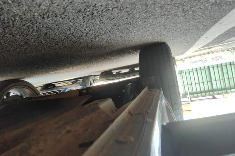 Used Lynk & Co 06 2020 1.5T YAO Halo Right Side Sill
