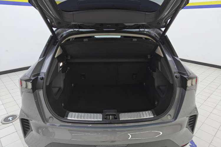 Used Lynk & Co 06 2020 1.5T YAO Halo Trunk