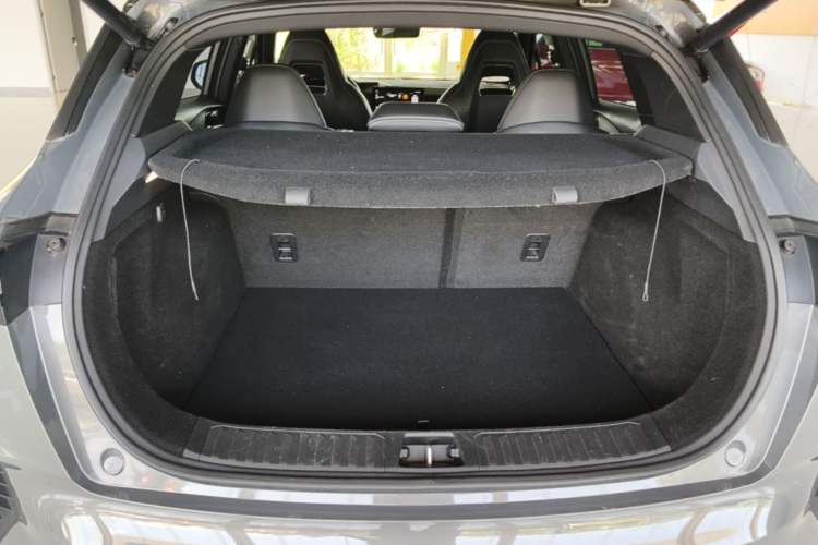 Used Lynk & Co 06 2020 1.5T JinPro model Trunk