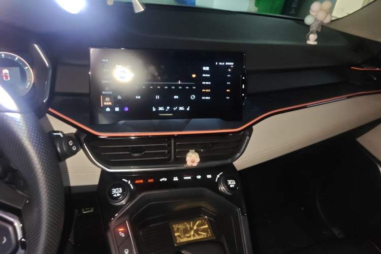 Used Lynk & Co 06 2020 1.5T YAO Halo Audio And AC Panel