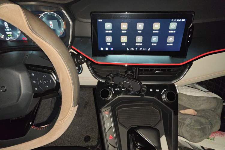 Used Lynk & Co 06 2020 1.5T YAO Halo Audio And AC Panel