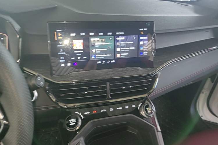 Used Lynk & Co 06 2020 1.5T JinPro model Audio And AC Panel