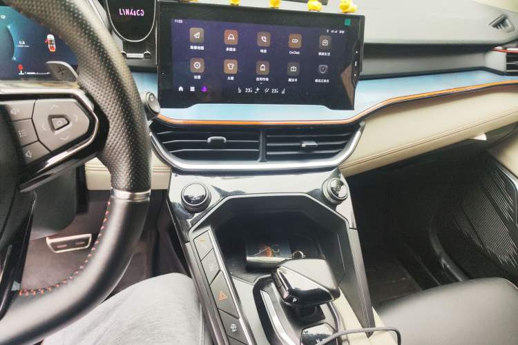 Used Lynk & Co 06 2020 1.5T YAO Halo Audio And AC Panel