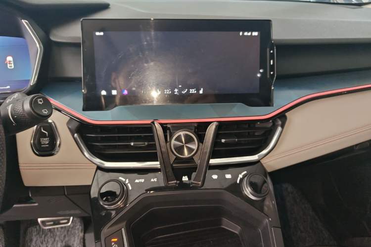 Used Lynk & Co 06 2020 1.5T YAO Halo Audio And AC Panel