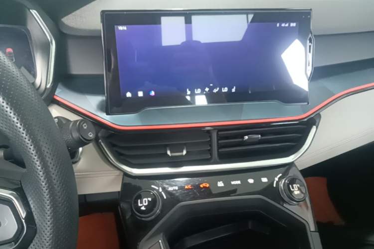 Used Lynk & Co 06 2020 1.5T YAO Halo Audio And AC Panel