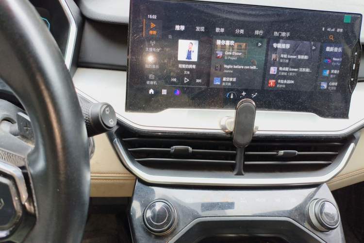 Used Lynk & Co 06 2020 1.5T Type Plus Audio And AC Panel