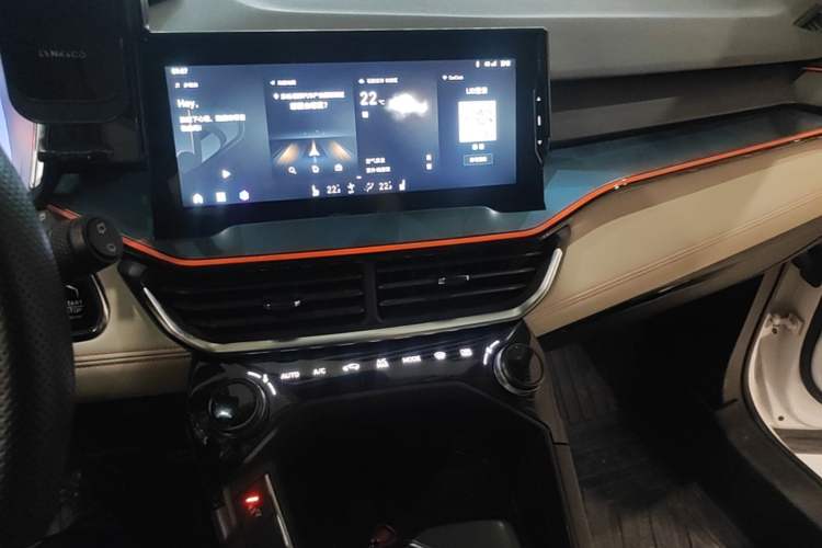 Used Lynk & Co 06 2020 1.5T YAO Halo Audio And AC Panel