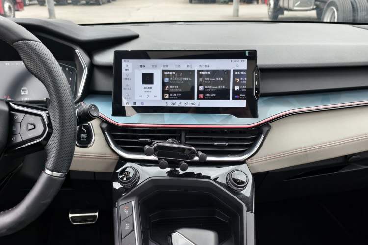 Used Lynk & Co 06 2020 1.5T YAO Halo Audio And AC Panel