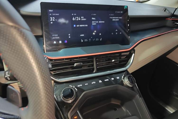 Used Lynk & Co 06 2020 1.5T YAO Halo Audio And AC Panel