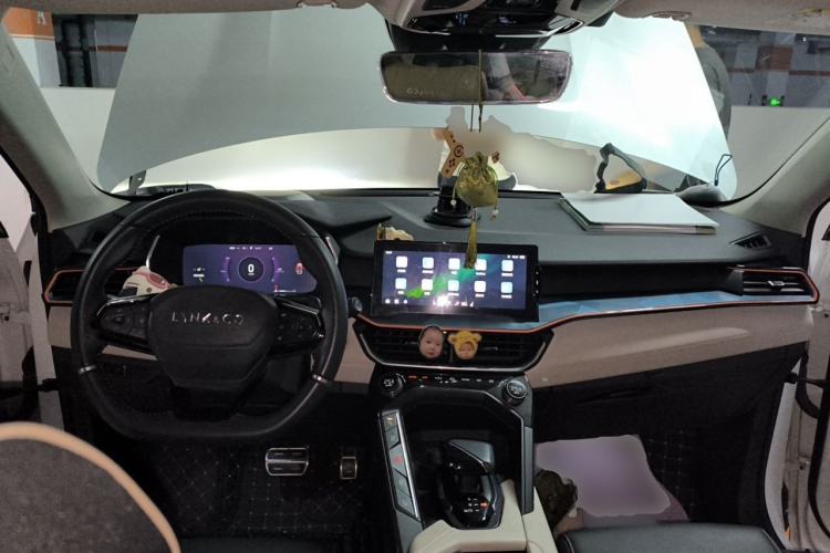 Used Lynk & Co 06 2020 1.5T YAO Halo Center Console