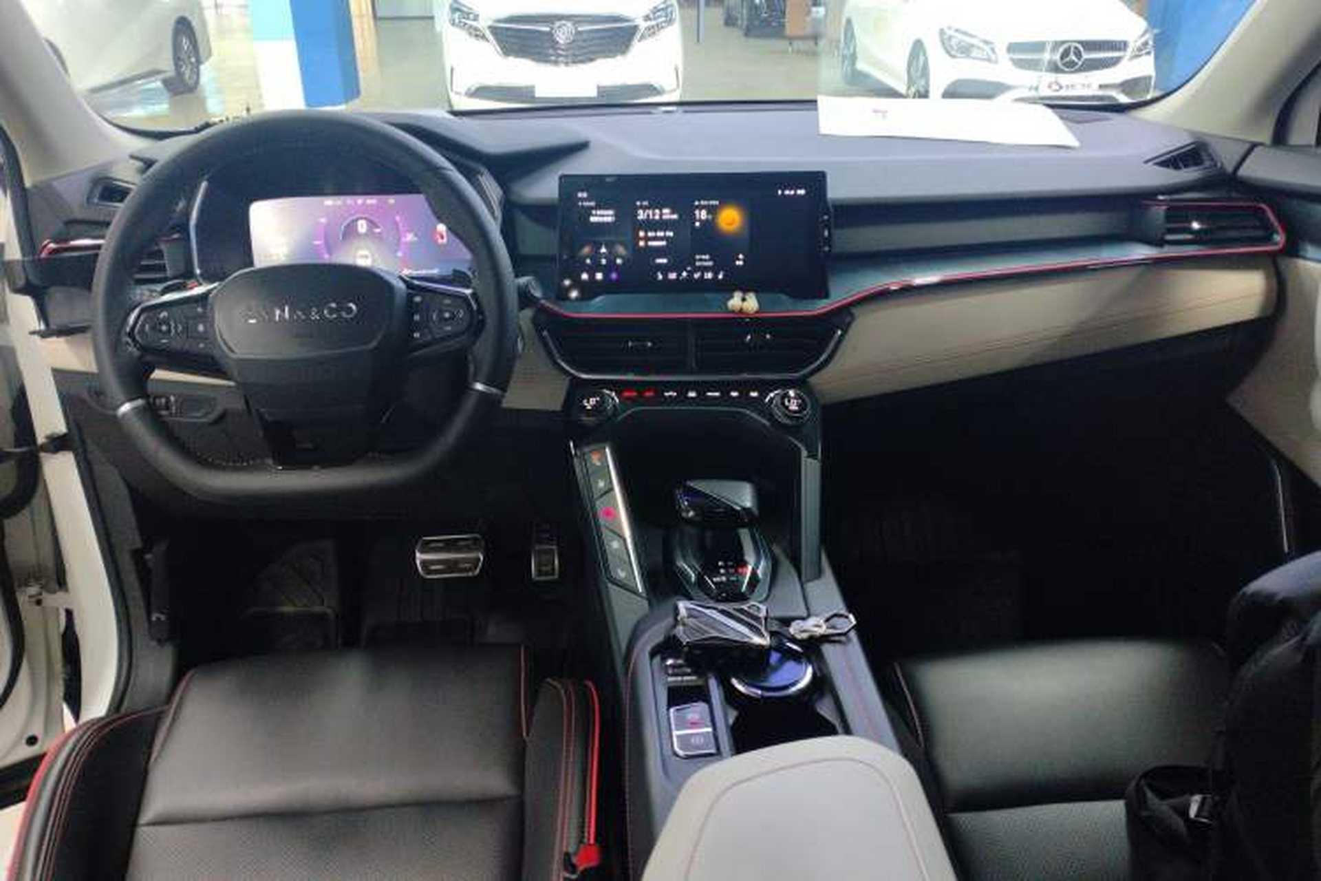 Used Lynk & Co 06 2020 1.5T YAO Halo Center Console