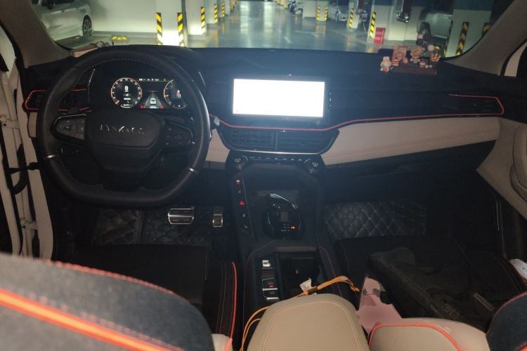 Used Lynk & Co 06 2020 1.5T YAO Halo Center Console