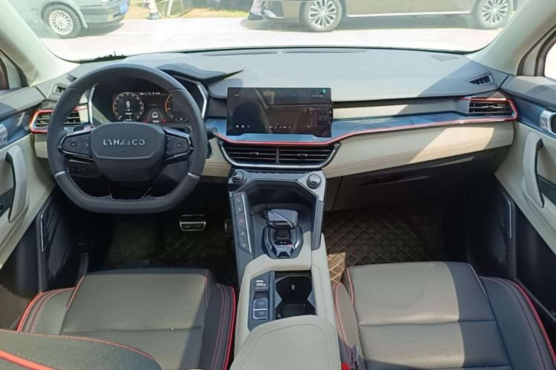 Used Lynk & Co 06 2020 1.5T YAO Halo Center Console